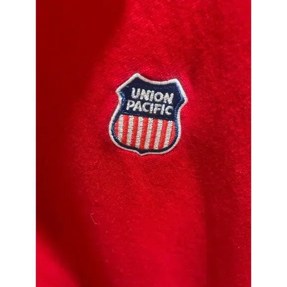 Clique Men's XXL Red Union Pacific Railroad Short Sleeve Polo - Picture 6 of 7